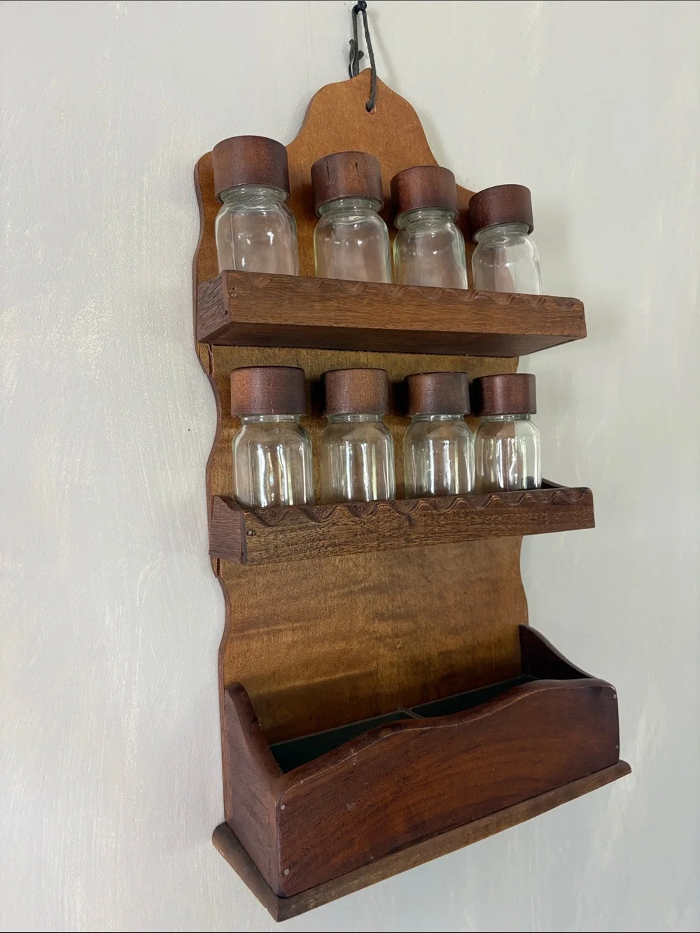 VTG Wooden Wall Spice Rack with Glass Jars & labels